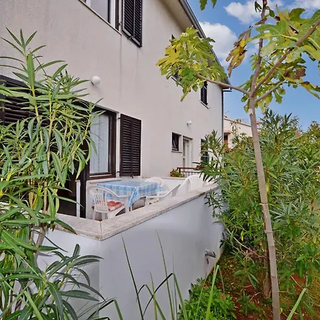 Apartment Velimir Porec