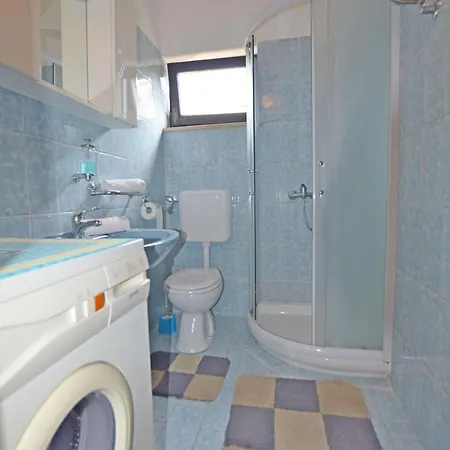 Velimir Apartment Porec
