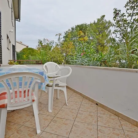 Apartment Velimir *