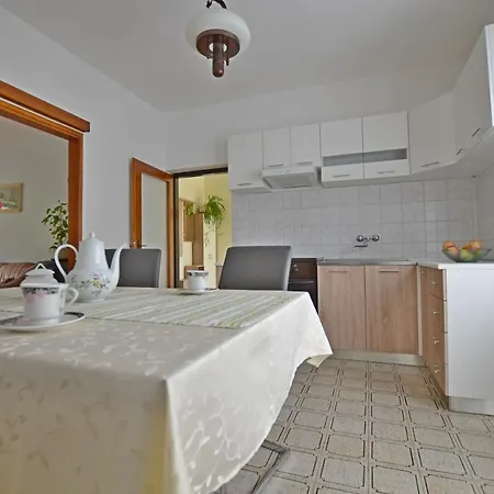 Velimir Apartment Porec