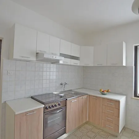 Apartment Velimir *
