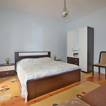 Velimir Apartment Porec